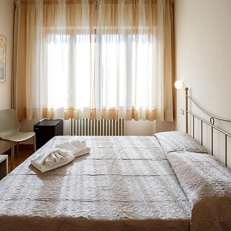 A Casa Di Leo Hotel Асколи Пичено Екстериор снимка