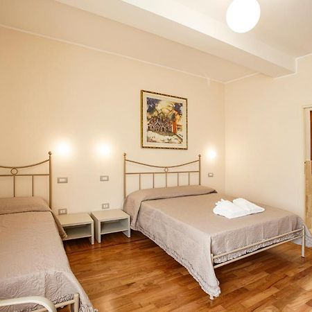A Casa Di Leo Hotel Асколи Пичено Екстериор снимка