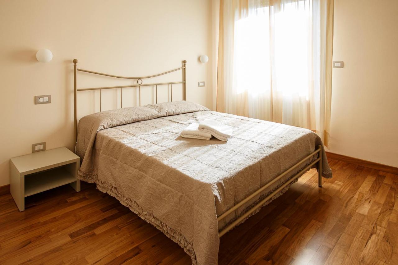 A Casa Di Leo Hotel Асколи Пичено Екстериор снимка